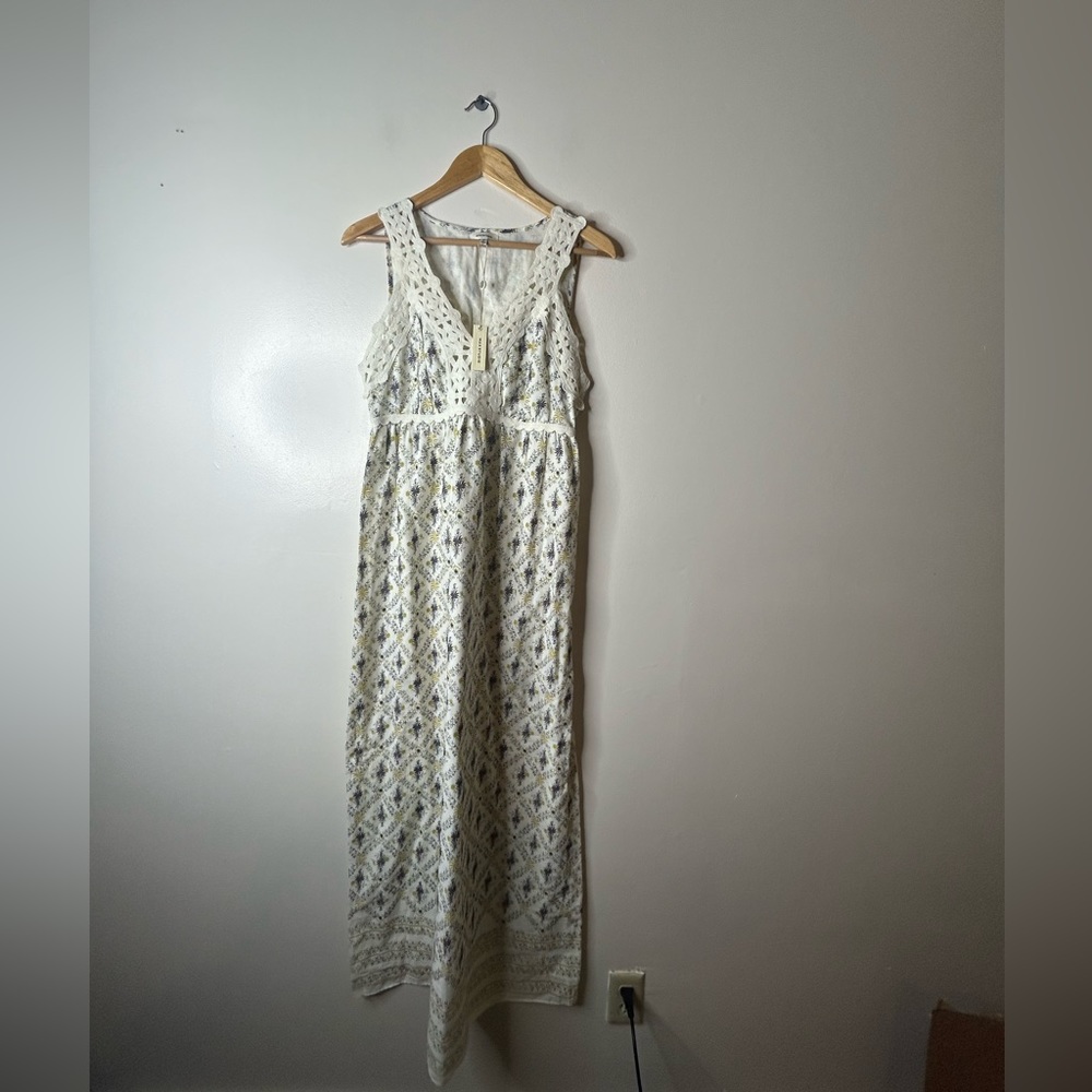 Max Studio Ivory Floral Maxi Dress - Picture 2 of 9